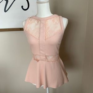 VALENTINE'S DAY pink peplum lace top